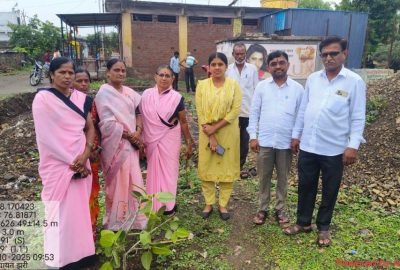 वटपौर्णिमा महीला हस्ते वृक्षलागवड